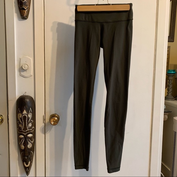 lululemon athletica Pants - Lululemon army green low rise tights